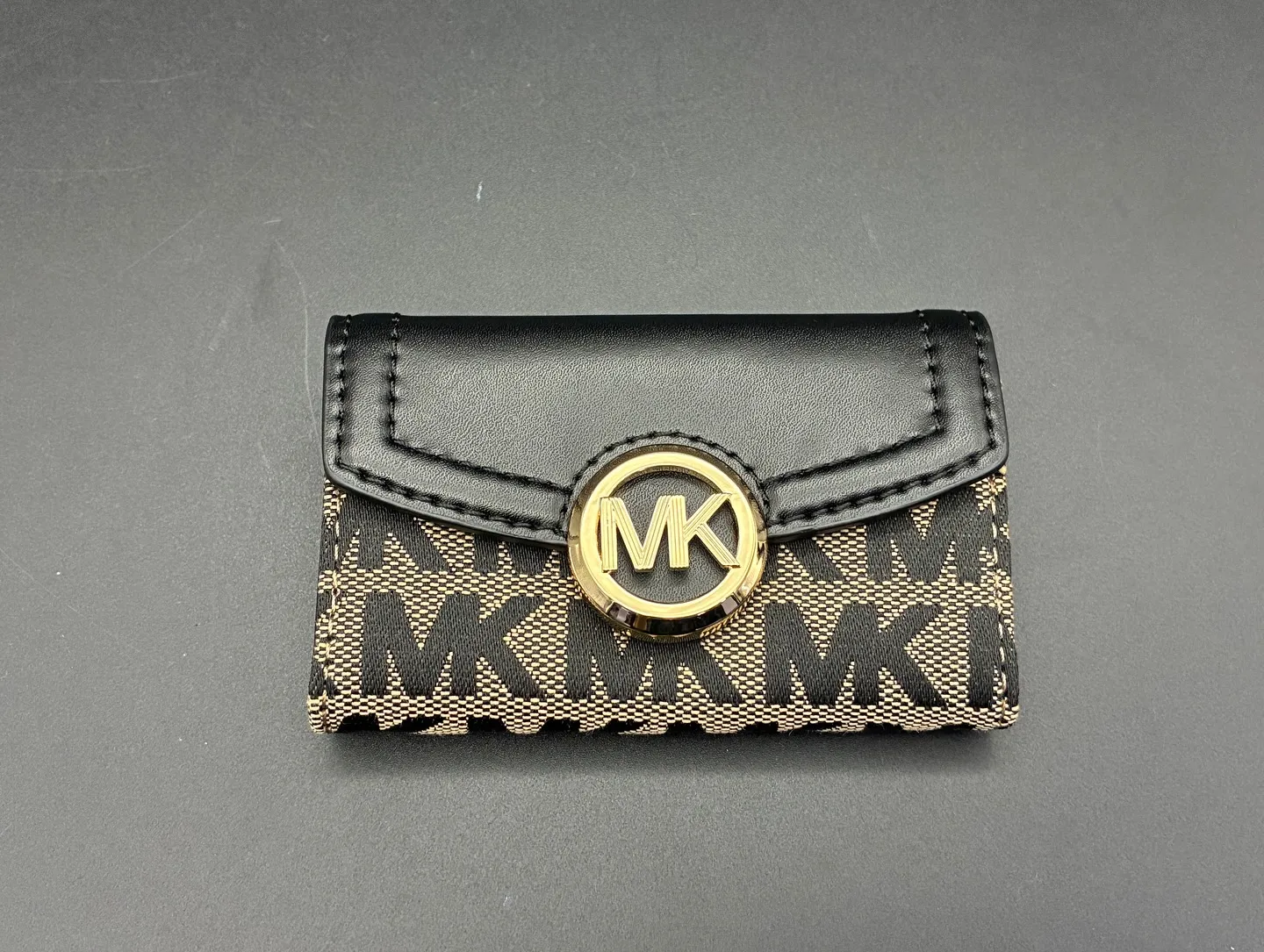 四日市で買取｜マイケルコースのキーケース🔑✨