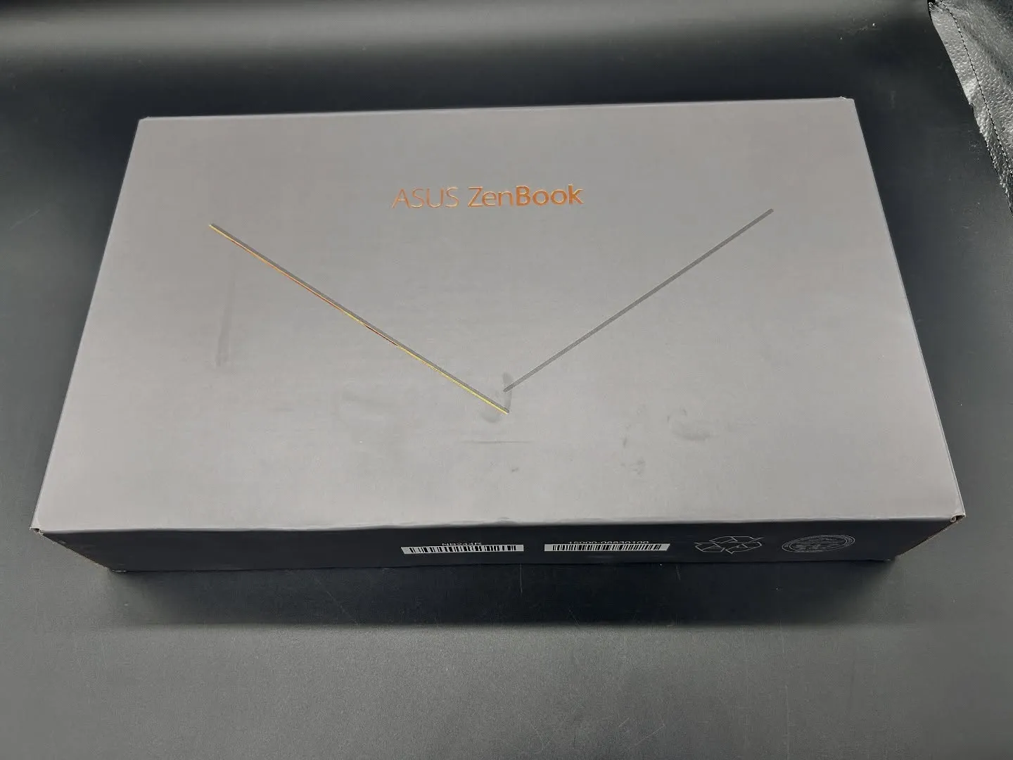 💻 ASUS ZenBook 四日市で買取！
