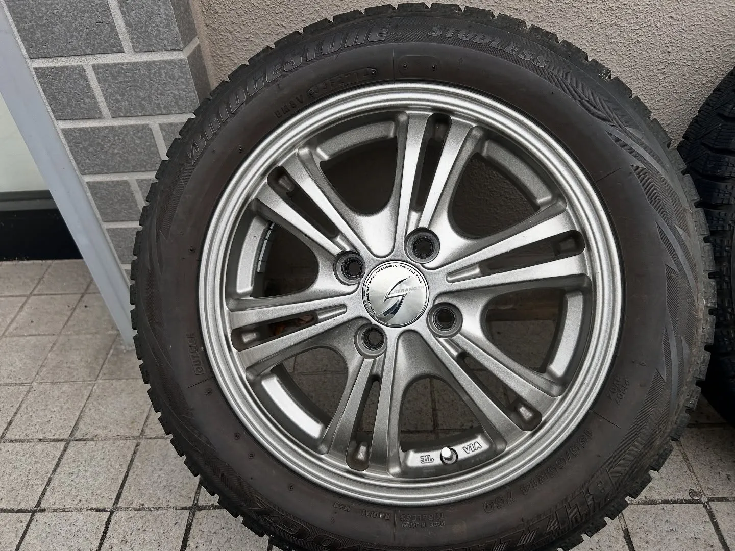 ❄️NBOX スタッドレスタイヤ 四日市市で買取❄️