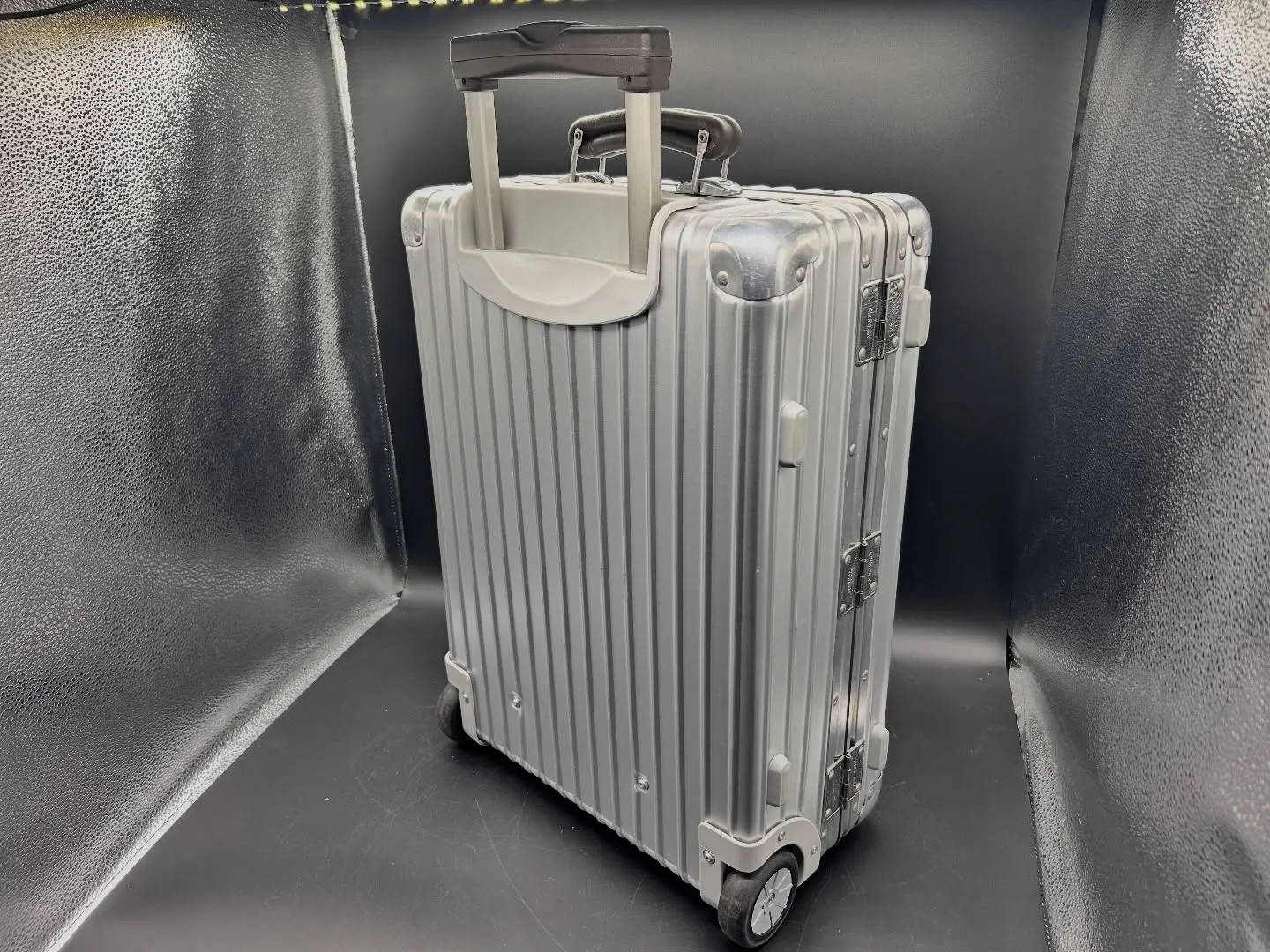 ✨RIMOWA CLASSIC FLIGHT 9705200...