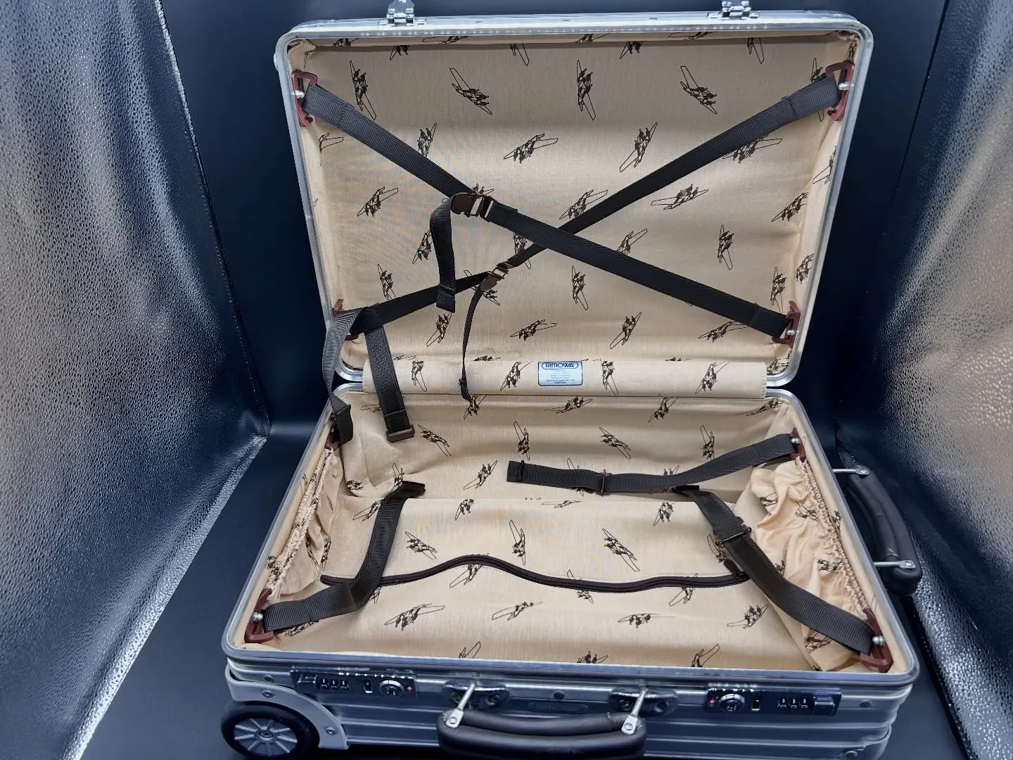 ✨RIMOWA CLASSIC FLIGHT 9705200...