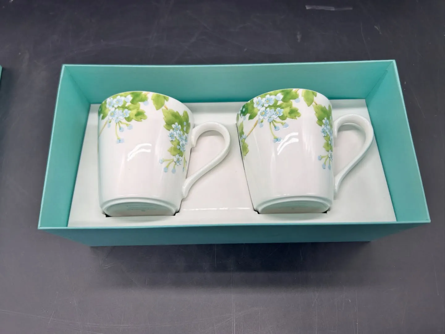 ☕️ ティファニー リーフペアマグを四日市で買取✨