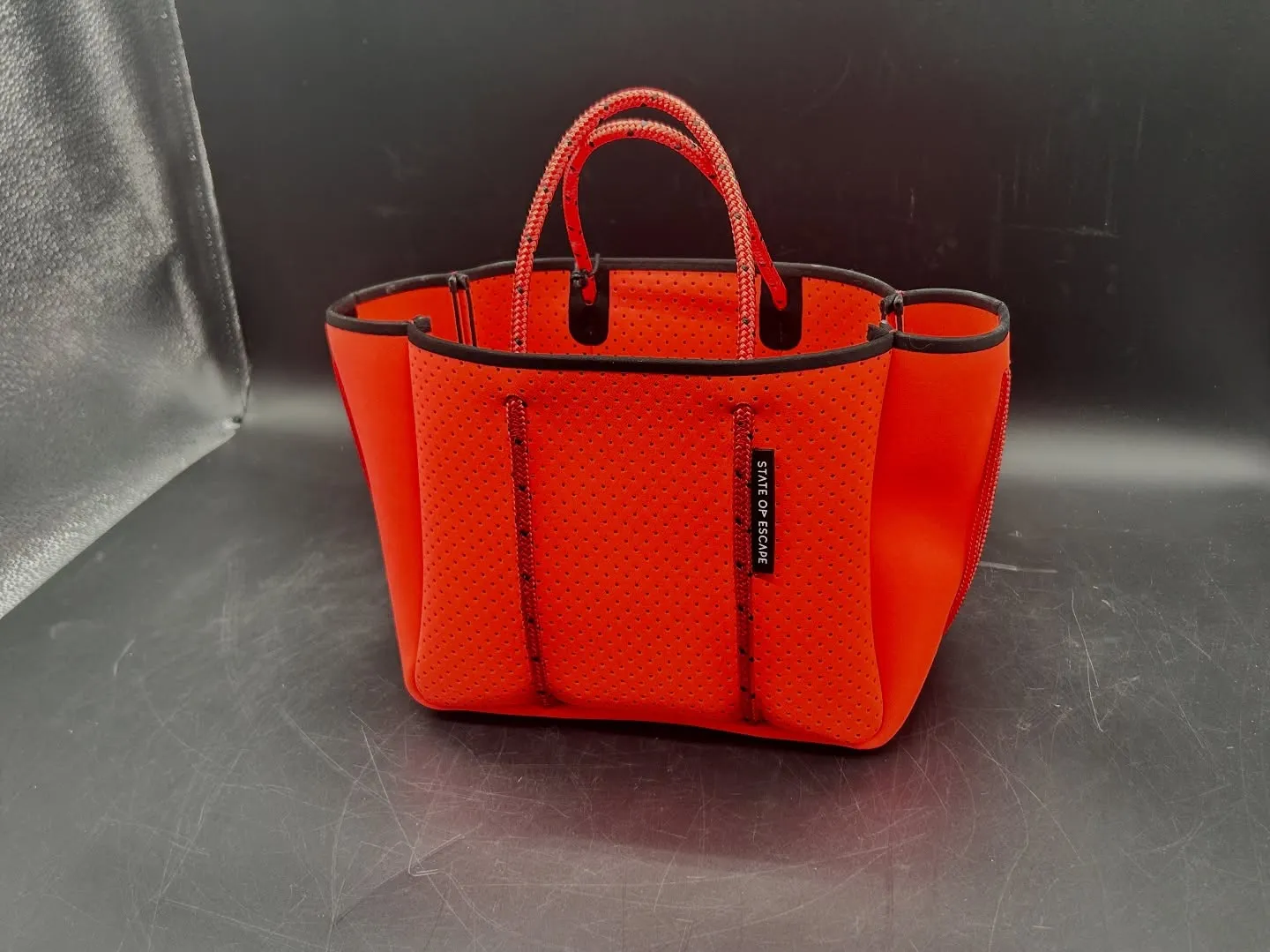 👜 STATE OF ESCAPE PETITE ESCAP...