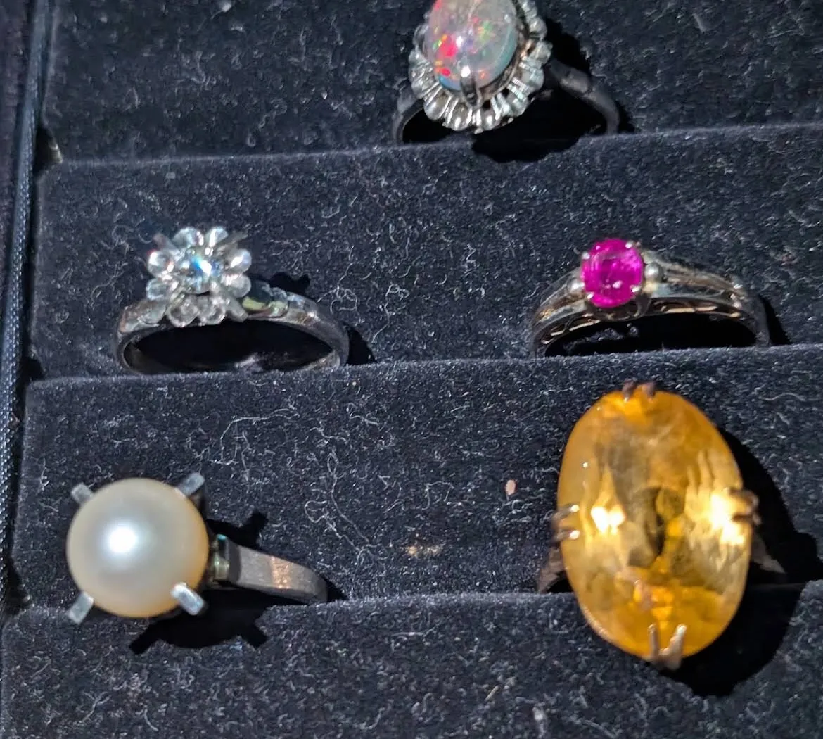 💍 貴金属・アクセサリー・K18・プラチナ・パールリングを津...