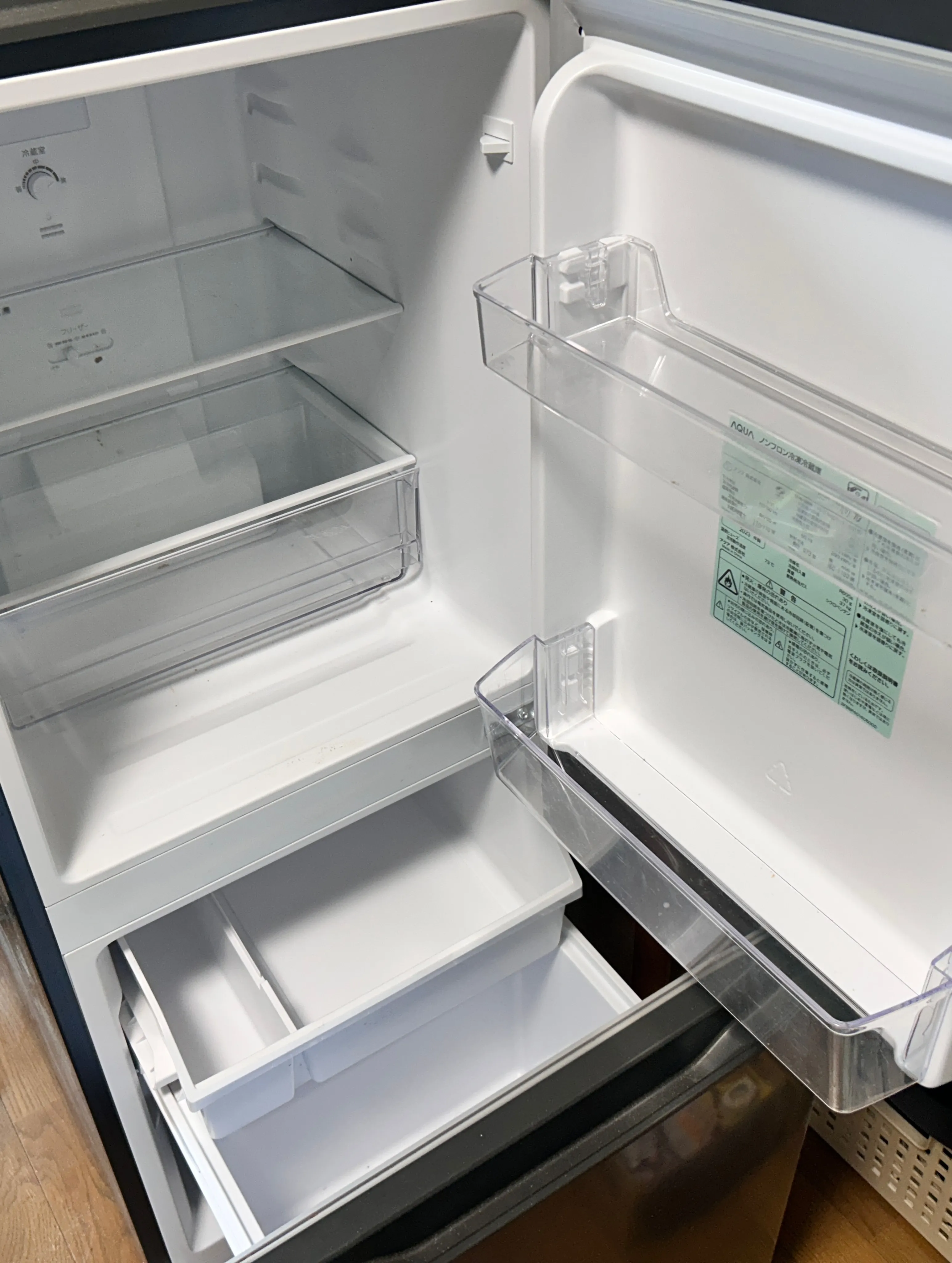 🧊 AQUA 冷蔵庫 AQR-14N(S)を菰野町で高価買取...