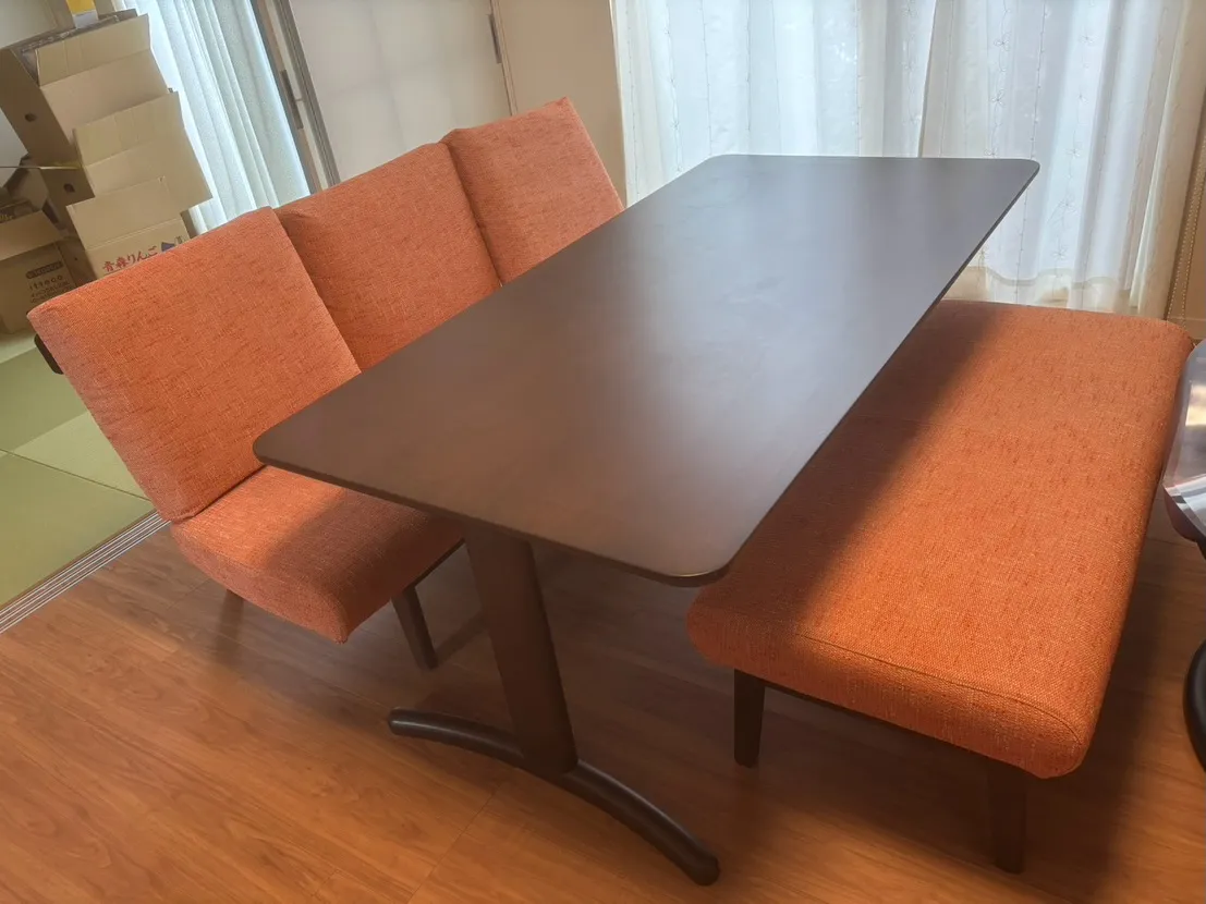 🛋️ カリモク ダイニングソファセットを四日市で高価買取✨