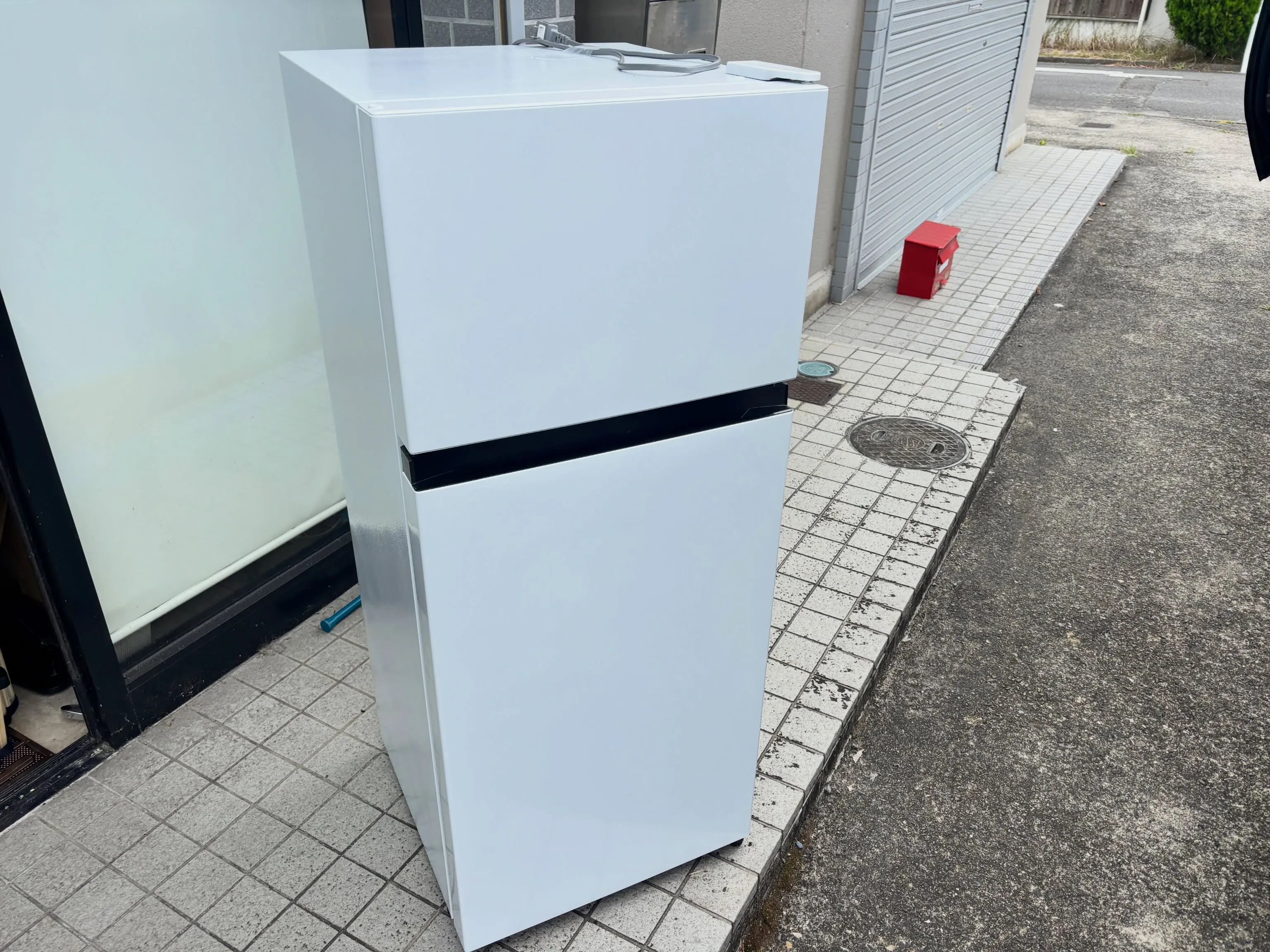 🧊 ハイセンス 冷蔵庫 HR-B12E3Wを四日市で高価買取...